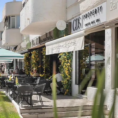Real Seaside Apartment Marbella