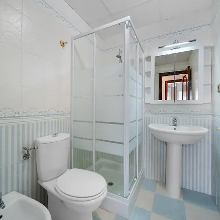 Real Seaside Apartment Marbella